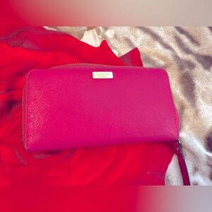 💓Kate Spade pink wallet 💓